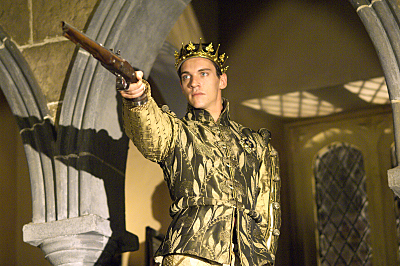 tudors-101_0616_270gold.jpg