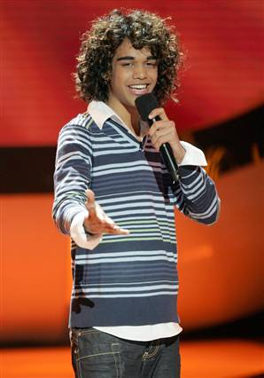 Sanjaya Malakar singing