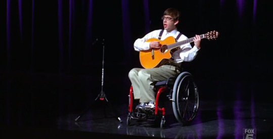 Artie Solo Performance on Glee