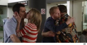 Modern Family Kiss or No Kiss