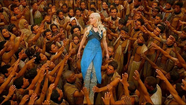 Daenerys crowd surfing